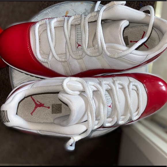 Jordan 11 size 12 cherry low - Picture 5 of 5